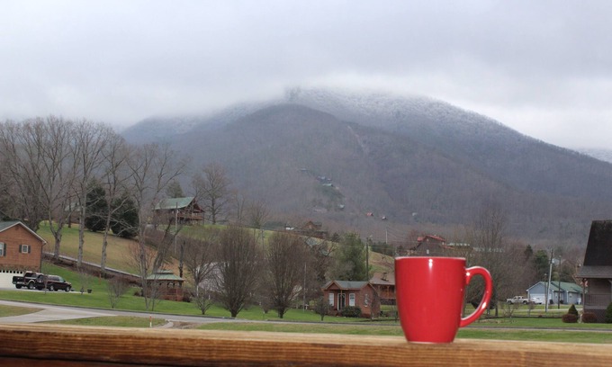 Gatlinburg - Pigeon Forge Cabina | Acogedor retiro en el valle, excelente ubicación, cabaña de vacaciones perfectas