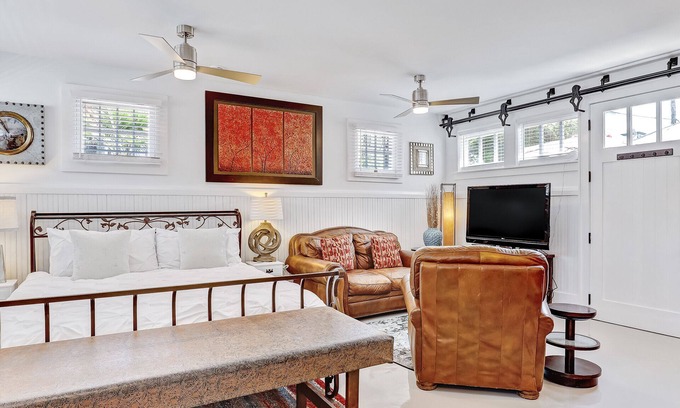 Thomas Square Apartamento | Cozy Victorian District Carriage House