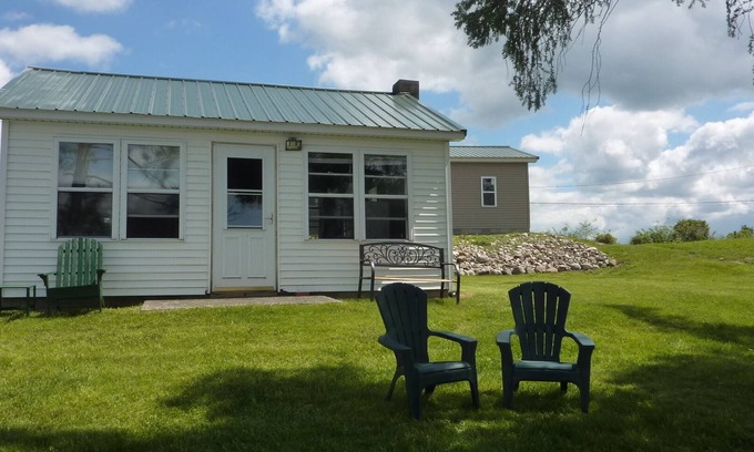 Sears Cabaña | Acogedora cabaña vintage en Big Lake (sí, ese es el nombre del lago)