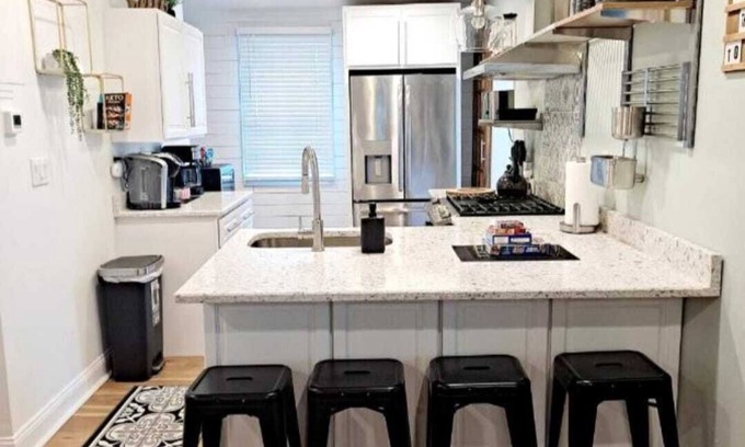 Lancaster Casa | Cozy Walnut/ W private Parking