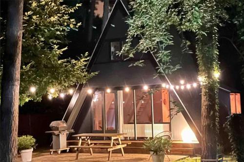 Rekem Chalet De Esquí | Cozy warm chalet in wooden nature near Maastricht-Gothamette House
