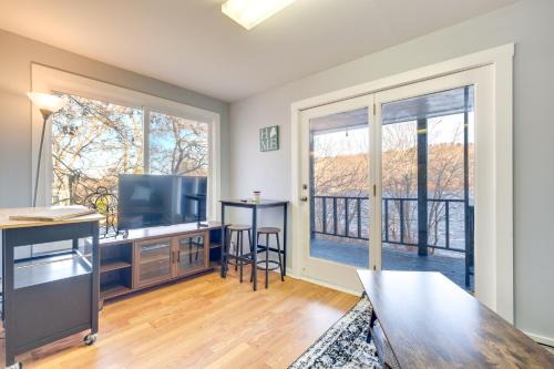 Hallowell Apartamento | Cozy Water-View Apt in the Heart of Downtown!