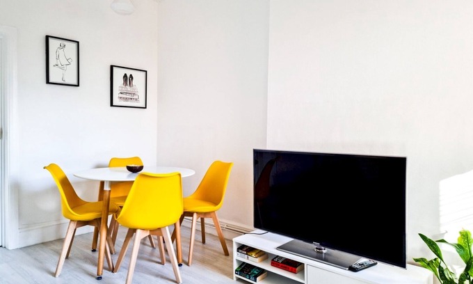 Wimbledon Park Apartamento | Cozy Wimbledon Flat Walk to Tube, Park & Tennis! | Pass The Keys