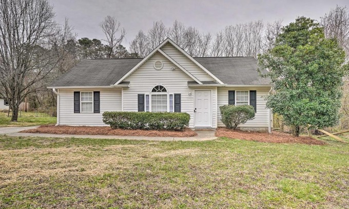 Winston - Salem Casa | Cozy Winston-Salem Home Near Parks and Golfing!