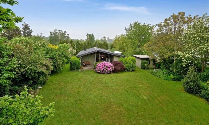 Melby Cabaña | Cozy Wooden Cottage House Near Copenhagen