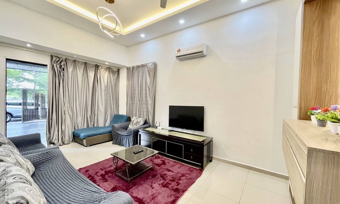 Central Seberang Perai Casa | Cozy36#10pax#tvbox#nearaeonalmabukitmertajam#10kmbatukawan