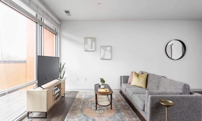 Downtown Indianapolis Apartamento | CozySuites I Trendy 1BR, Bottleworks Indy #1