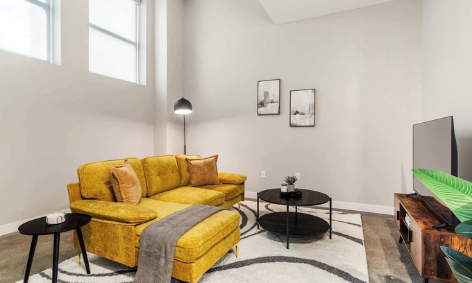 Downtown Cincinnati Apartamento | CozySuites Modern 1BR | OTR District #01