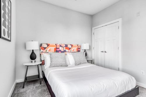 Music Row Apartamento | CozySuites Music Row Charming 1BR free parking 49