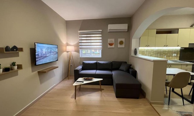 Tirana Apartamento | Cozzy House - Villa