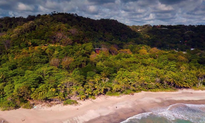 Playa Hermosa Cobano Casa | Un tesoro arquitectónico en el corazón de Hermosa