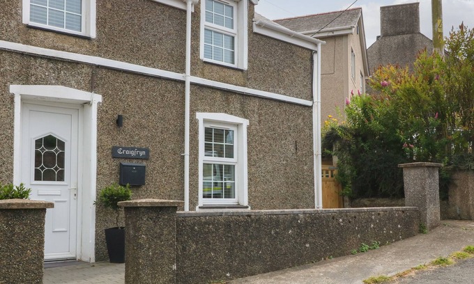 Nefyn Cabaña | CRAIGFRYN, pet friendly, country holiday cottage in Nefyn