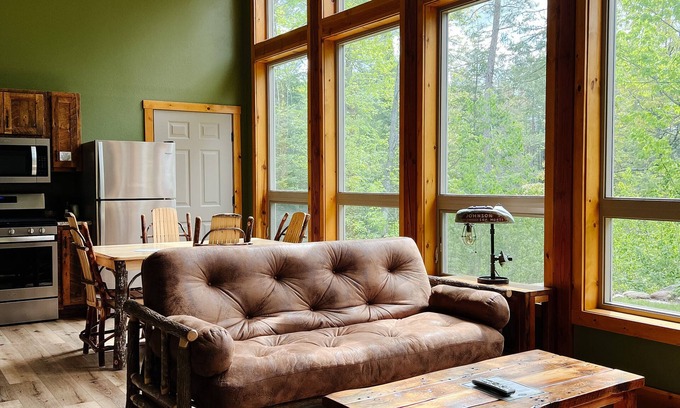 Mercer Cabina | Cranberry Inn of Mercer