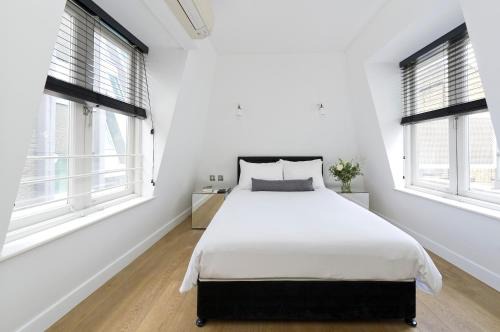 Temple Apartamento | Crane Court by City2Stay