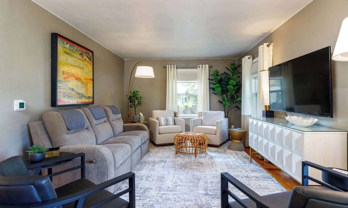 Ames Casa | Crane Haven - Walk to CyRide, Games & Grill