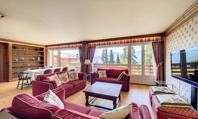 Montana Apartamento | Crans-Colline 17 by Interhome