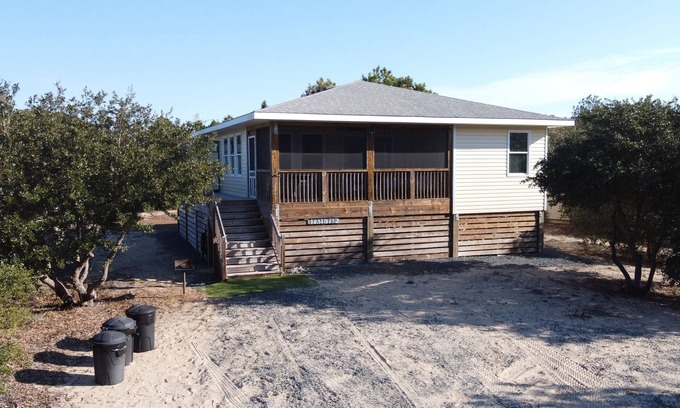 Carova Beach Cabaña | Crash Pad in Carova Beach, NC is the perfect place for your next beach vacation.