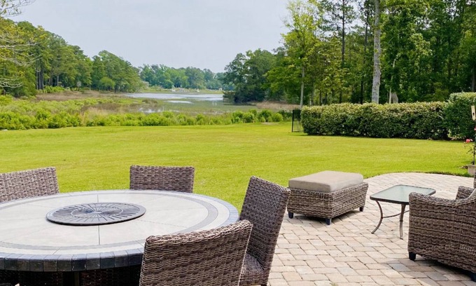 Ogden Casa | Creek Haven Hideaway! 5-acre creekside yard, mins to the beach with gameroom