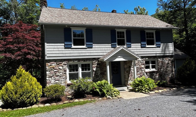 Bodines Casa | Creekside Manor en el ‘Sock