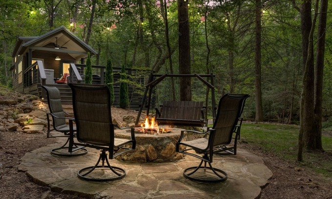 Monteagle Casa | Creekside Tiny house in fantastic Monteagle! Quick hike to waterfall!