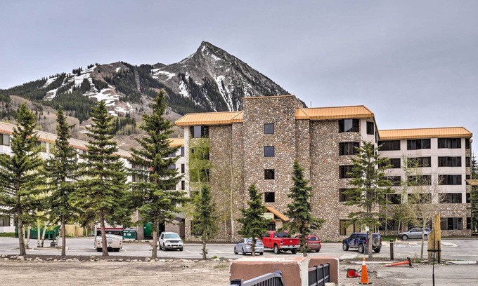 Crested Butte Apartamento | Crested Butte Studio w/ Community Hot Tub & Pool!