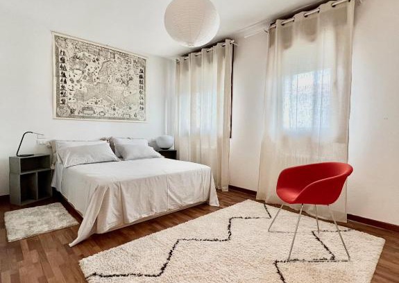 Angarano Casa | Crestudio Stanza accogliente vicino al Ponte Vecchio