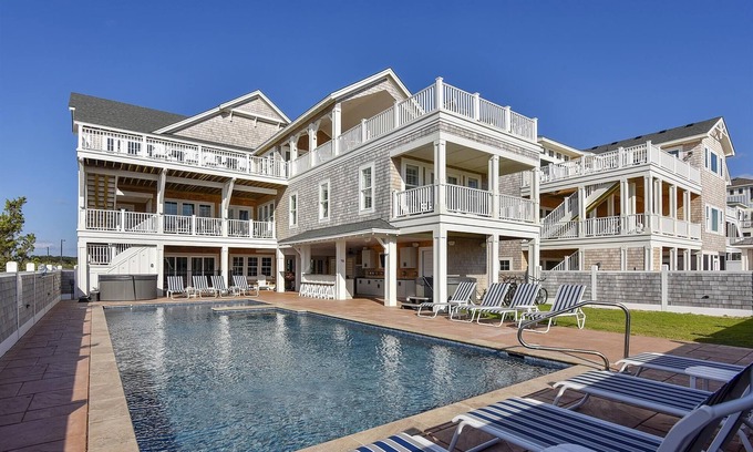 Pine Island Casa | Crew Quarters -- 16BR Oceanfront with Elevator, Pool and More!