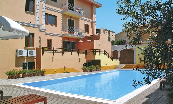 Santa Teresa di Gallura Apartamento | Cristal Blu by Interhome