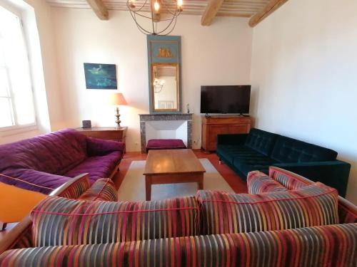 Malaucene Casa | Croassecorbeau Maison de Famille au pied du Ventoux