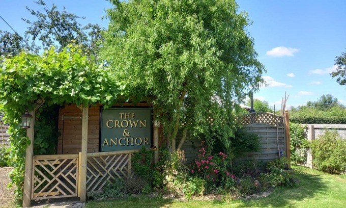 Trowbridge Apartamento | Crown Cabin Wiltshire near Longleat and Bath