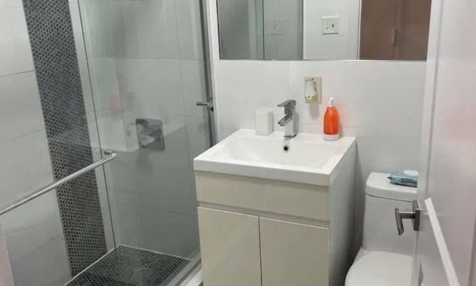 East Flatbush Apartamento | Crown height 3 Bedroom Townhouse