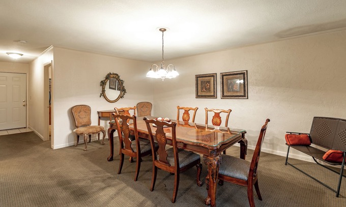 Lake Tansi Condominio | Crown Resorts Lake Tansi East 3 Bedroom, 2 Bathroom Condo w/ 2 Queen, 2 Twins