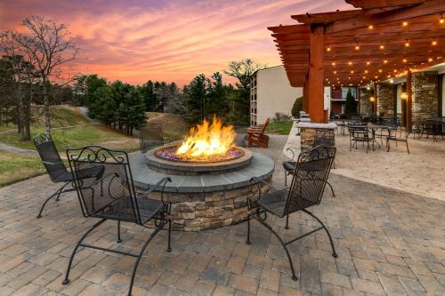 Asheville Complejo | Crowne Plaza Resort Asheville by IHG