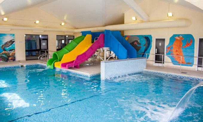Muston Complejo | Crows Nest Caravan Park