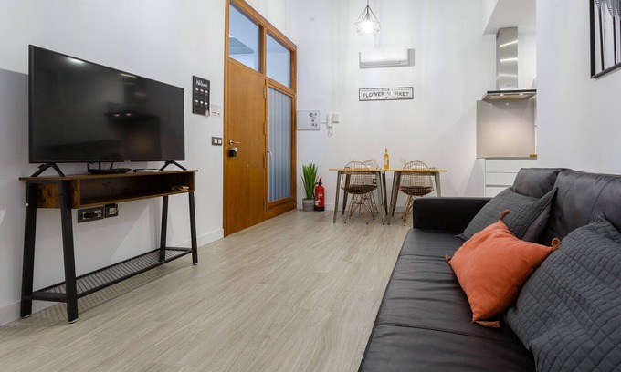 Old Town Apartamento | CRUISE Adapted Apartment by Cadiz4Rentals