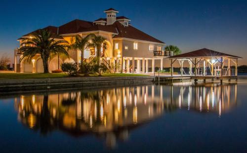 Crystal Beach Casa | Crystal Beach Villa home