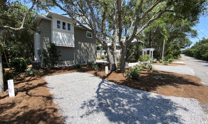 Santa Rosa Beach Casa | Crystal Blue Persuasion - Sleeps 2 - 1 Block to the Beach!