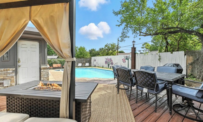 North Richland Hills Casa | Crystal Lagoon- Private Pool- Near DFW & Stadium
