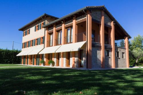 Fiume Veneto Casa | Crystal Luxury House