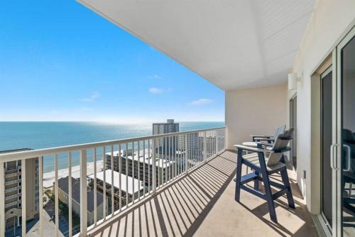 Gulf Shores Apartamento | Crystal Tower 1408 - Lazy River, Beachfront pool, Amazing Views, New Upgrades!