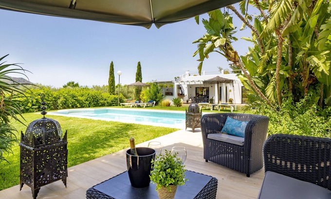 Alhaurin el Grande Cabaña | Cubo's Casa Rural El Oasis De Don Pedro / piscina privada / aire acondicionado / wifi gratis