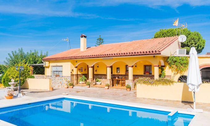 Pinos de Alhaurin Cabaña | Cubo's Finca Las Cuatro Lunas