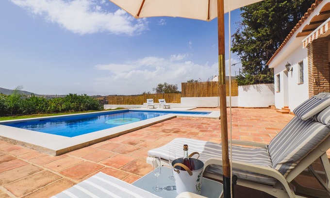 Alhaurin el Grande Villa | Cubo's Villa Antonio.Wifi, aire acondicionado, piscina,