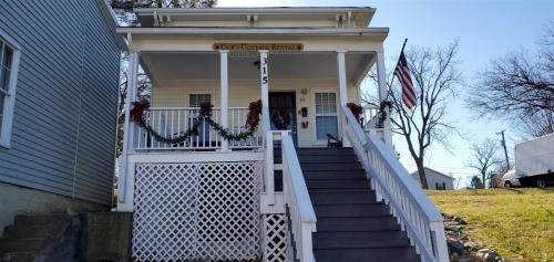 Luray Casa | Cubs Cottage