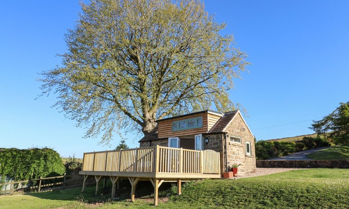 Ashover Cabaña | CUCKOO NEST, with a garden in Ashover
