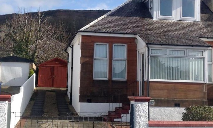 Largs Casa | Cumbrae View House (Licence no NA00109F)