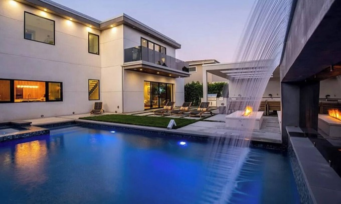 Sherman Oaks Villa | Cumpston Oasis - Modern 2-Story Estate with Pool, Spa and Waterfall