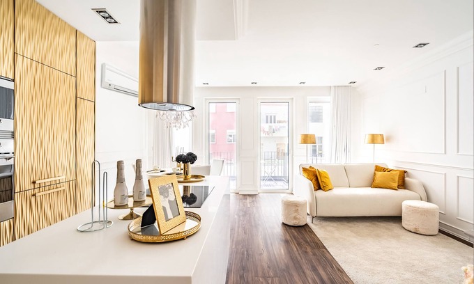 Santa Engracia Apartamento | Curcumin Gold Apartment, AC, Wifi !new!