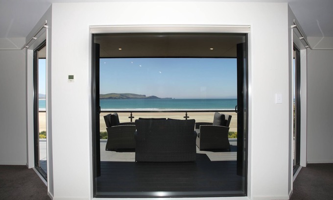 Curio Bay Casa | Curio Bay Salt House Motel