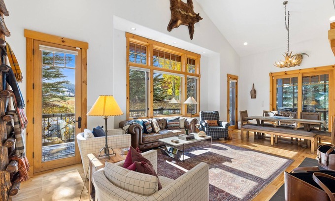 Big Sky Meadow Village Casa | Curley Bear Lodge | Big Sky Town Center